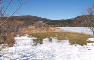 Isthmus between Ottauquechee River and Dewey's Mill Pond (photo by Webmaster)